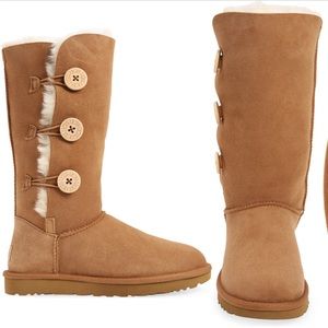 Ugg Bailey Button Triplet Tall Chestnut Boots size 5